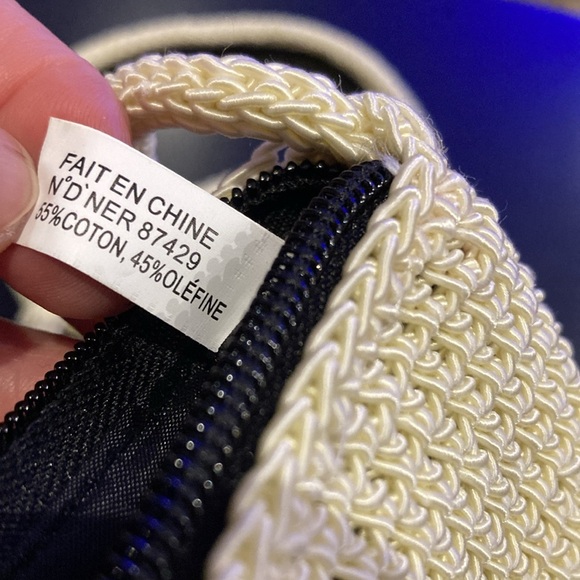 2 for $20 - Crochet Zippered Two Tone bag - Picture 3 of 3